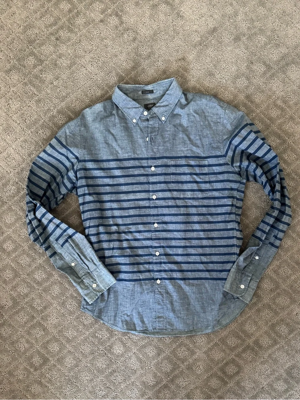 Men’s J. Crew Navy and Blue Stripe Button Down shirt Size L slim